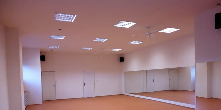 Vstup na cvičení dle vlastního výběru ve Fitness Star