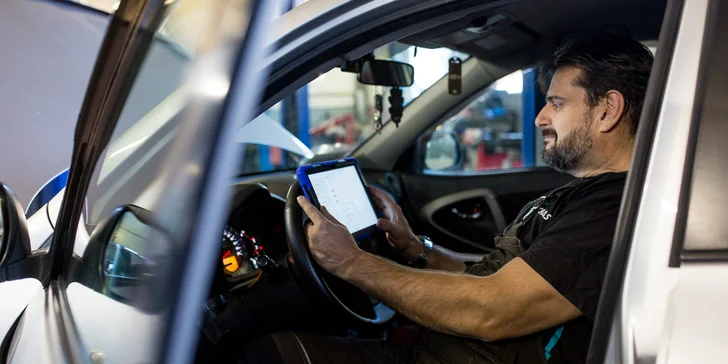 Geometria kolies s nastavením obidvoch náprav