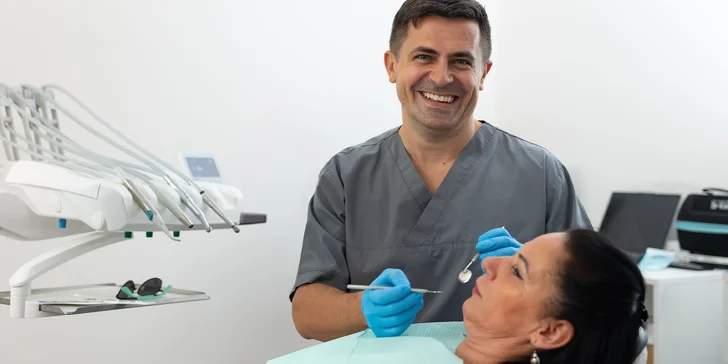 Dentálna hygiena pre deti a dospelých alebo profesionálne ambulantné bielenie zubov