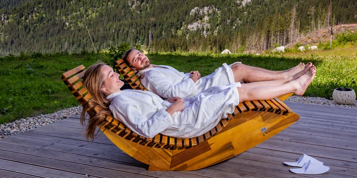 2-hodinový vstup do wellness s výhľadom na Nízke Tatry aj s možnosťou 4-chodovej večere