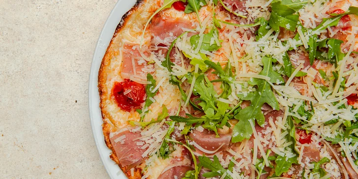 Chrumkavá pizza podľa vášho výberu, až 9 druhov