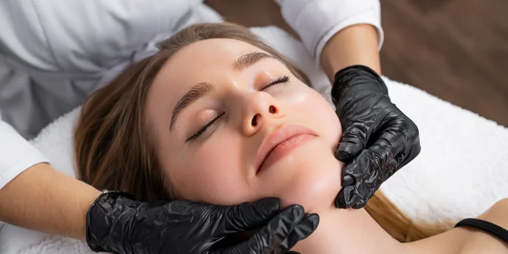 Hĺbková liftingová bukálna masáž v AURUM masážny salón