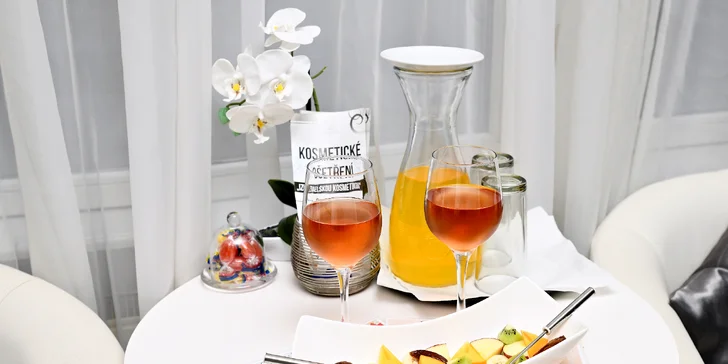 Na závěr vám připraví občerstvení – sekt a ovoce. 