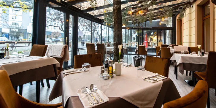 Otvorené vouchery na konzumáciu jedla a nápojov v hodnote 50 € a 100 € v reštaurácii La Piazza