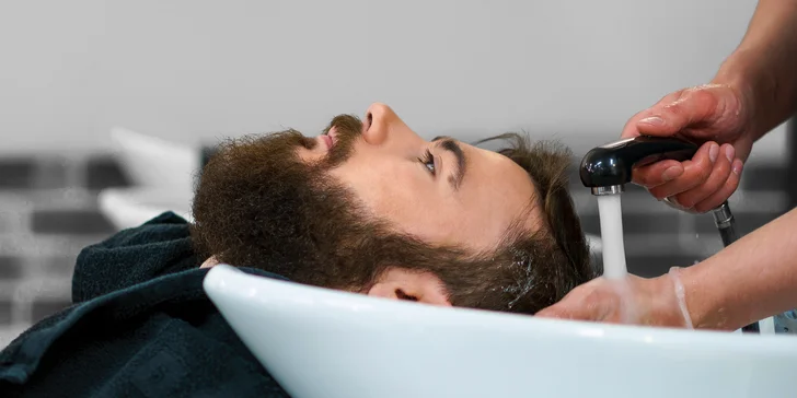 Dámsky či pánsky strih, farbenie alebo darčeková poukážka na služby