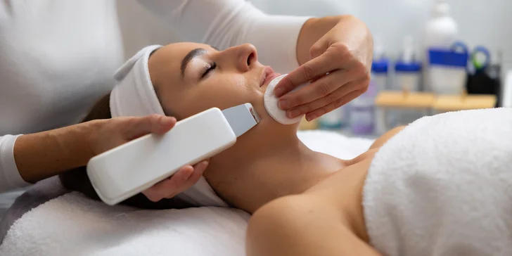 Pleťové ošetrenia pre dámy: Hĺbkové ošetrenie, Vitamín C, Chemický peeling