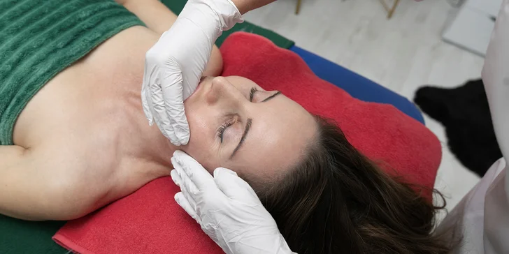 Tvárové masáže: liftingová bukálna, kobido alebo champi masáž v Mirieva Body bar