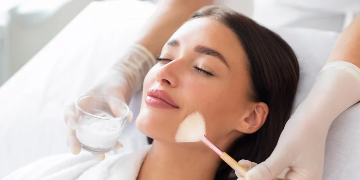 Kozmetické ošetrenia: Hydratačné, protizápalové, chemický peeling, microneedling a i.