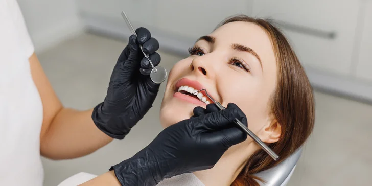 Dentálna hygiena so šetrným Air flow pieskovaním