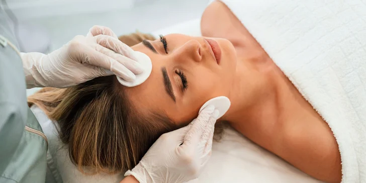 Hydrobrázia, masáž tváre a ďalšie prémiové ošetrenia pleti