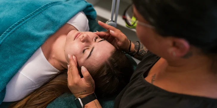Uvoľnená, omladená a čistá pleť v RELAX-FIT: Hĺbkové čistenie pleti alebo masáž tváre