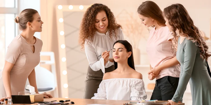 Makeup kurz pre teenegerky alebo kurz tvorby bežných aj afro účesov