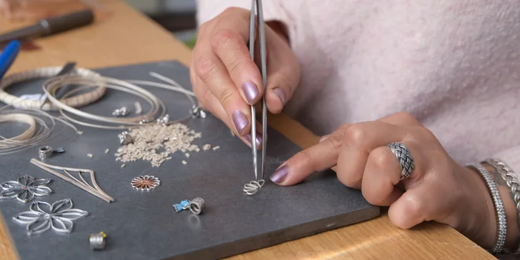 Naučte sa vyrábať šperky z unikátneho materiálu - Art Clay striebra