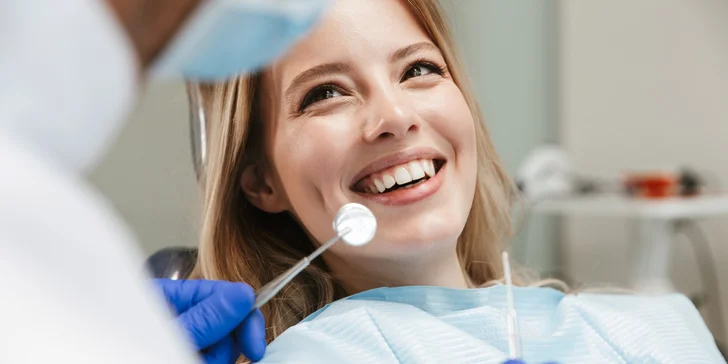 Komplexná dentálna hygiena s Air flow pieskovaním pre dospelých