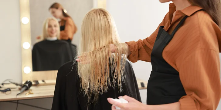 Kompletný strih, farbenie, mikromelír, ombré, balayage alebo vrkoče s kanekalonom