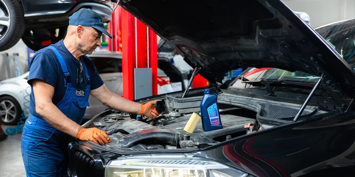 Výmena motorového oleja a filtrov aj s materiálom