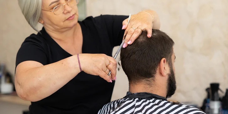 Dokonalý pánsky strih a úprava brady v Salóne Seven Beauty