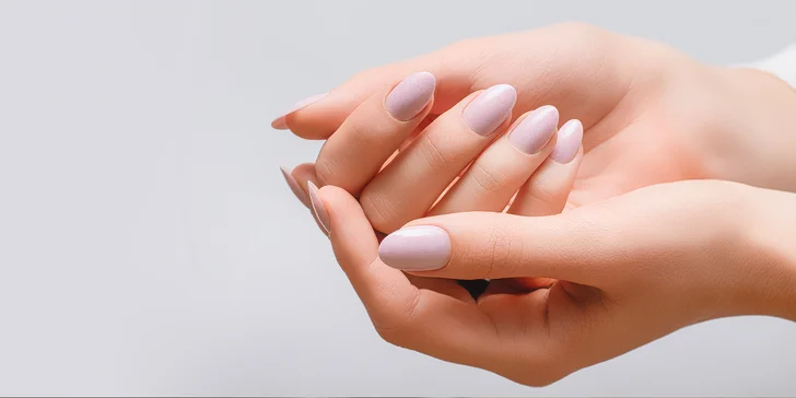 Gél lak, japonská manikúra či gélové nechty v Brilliant Smile and nails