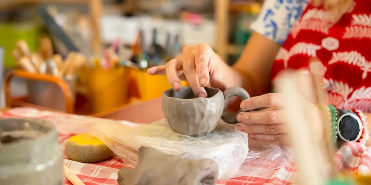 Kurz modelovania keramiky pre 1 či 2 osoby, v ponuke aj permanentka na 4 lekcie