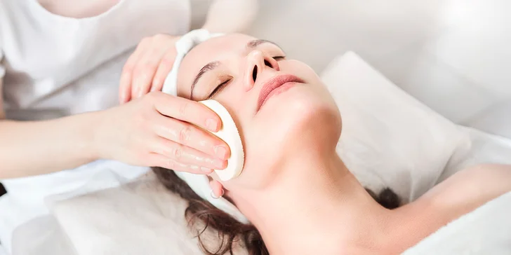 Kozmetické ošetrenia pre čistú a mladistvú pleť bez vrások