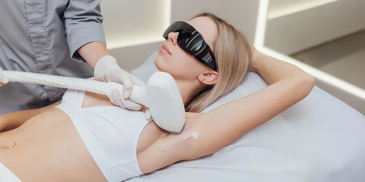 Laserová epilácia: horná pera, podpazušie, predlaktie, bikiny, predkolenie, nohy aj kombinované varianty