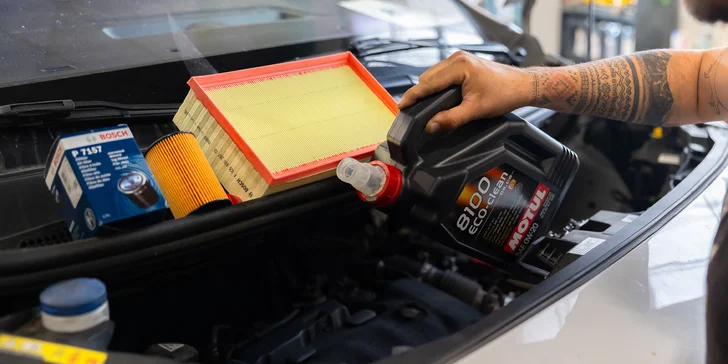 Výmena oleja a filtrov s vizuálnou kontrolou podvozku