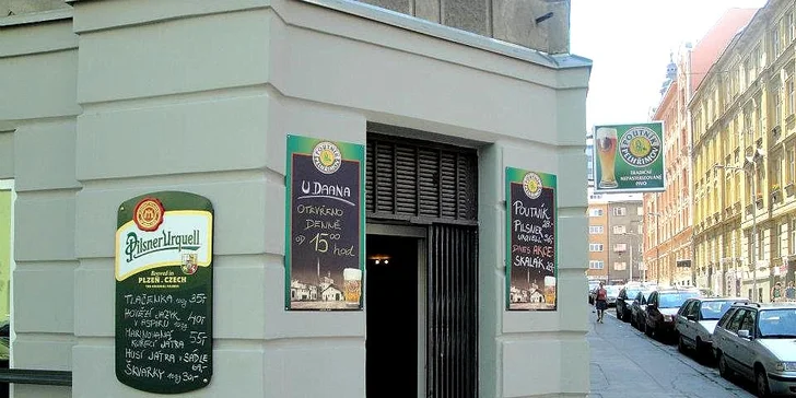 Tři piva Poutník 12° v hostinci u Daana