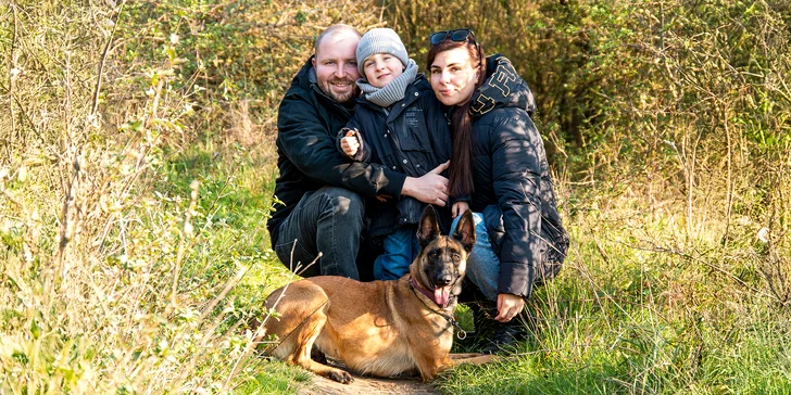 Profesionálne fotografovanie v ateliéri alebo v exteriéri: partnerské, tehotenské, rodinné a iné