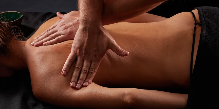 Relaxačná, regeneračná či kombinovaná masáž aj reflexná terapia chodidiel