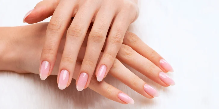 Gélové nechty či gél lak: Poďte si po krásne nechty