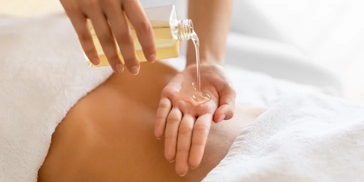 Thajská olejová masáž s aromatickými bio olejmi: Doprajte si 30 alebo 60 min. hlbokého uvoľnenia
