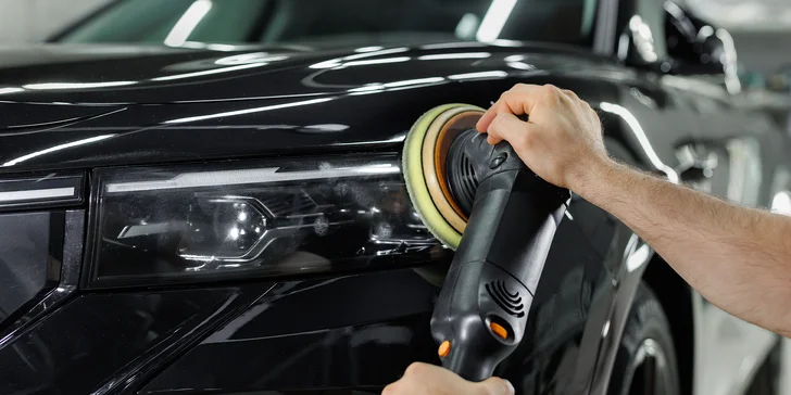 Mega umytie osobného vozidla, tepovanie interiéru a umytie exteriéru alebo dvojkrokové leštenie a ošetrenie keramickým voskom