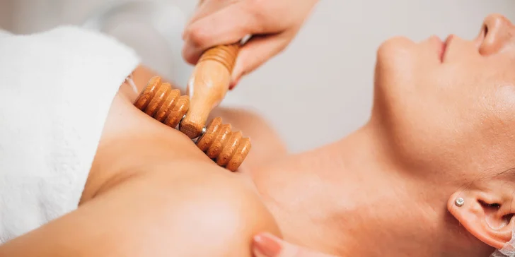 Deluxe maderoterapia s farbením a úpravou obočia