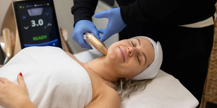 Neinvazívny lifting HIFU 12D na omladenie tváre a spevnenie brucha