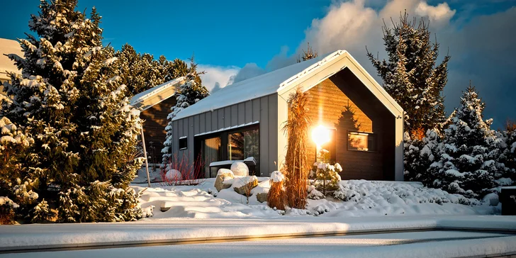 Moderní domky u Baltu až pro 6 osob: vstup do wellness i vířivka a sauna na pokoji