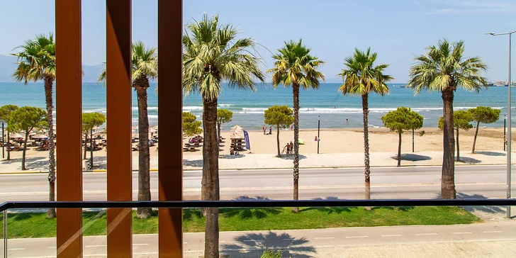 Albánské Vlorë: moderní butikový hotel přímo u moře, snídaně, pobyt až pro 3 osoby