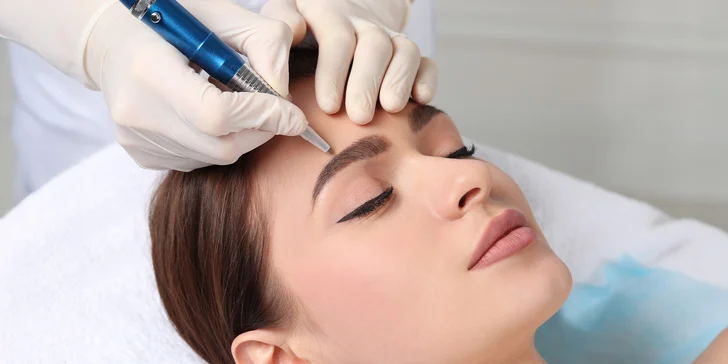 Úprava obočia alebo permanentný make-up Powder brows