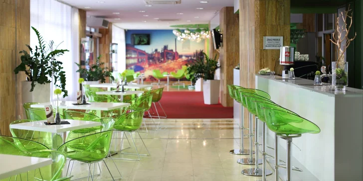 Bydlet budete kousek od centra města, v moderním hotelu Harmony Club.