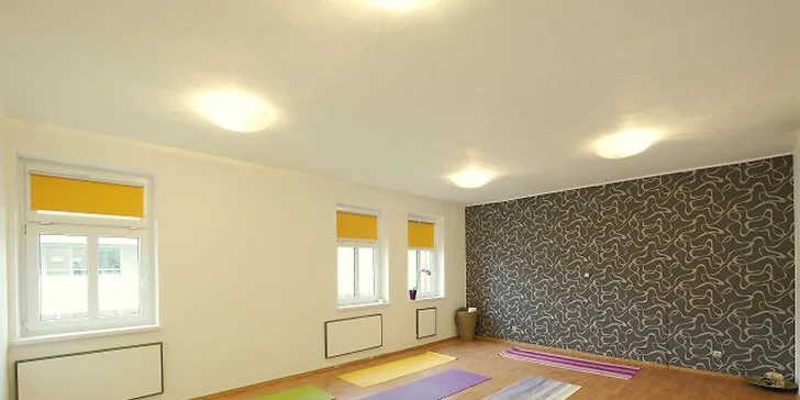 3 vybrané lekce jógy ve studiu YOGAZONE