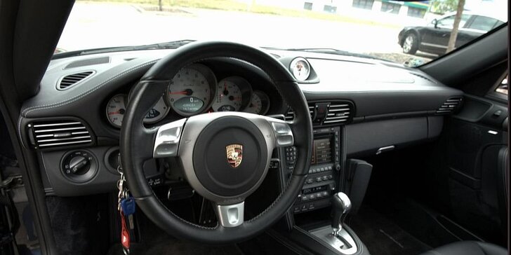 Řízení či spolujízda v Porsche 911 Turbo či Audi R8