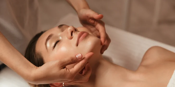 Terapia sa vykonáva pri meditačnej hudbe a aromatickej vôni, čo ešte umocní váš zážitok