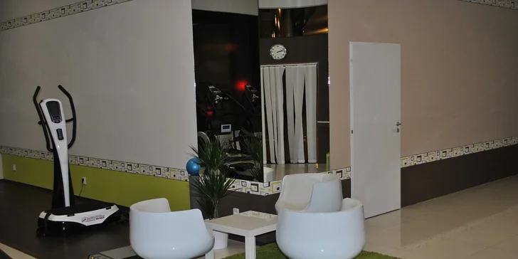 Dvě lekce skupinového cvičení pro ženy