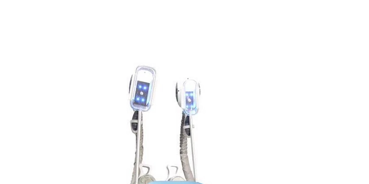 Přístroj CRYO Fat freeze má 2 kryo hlavice