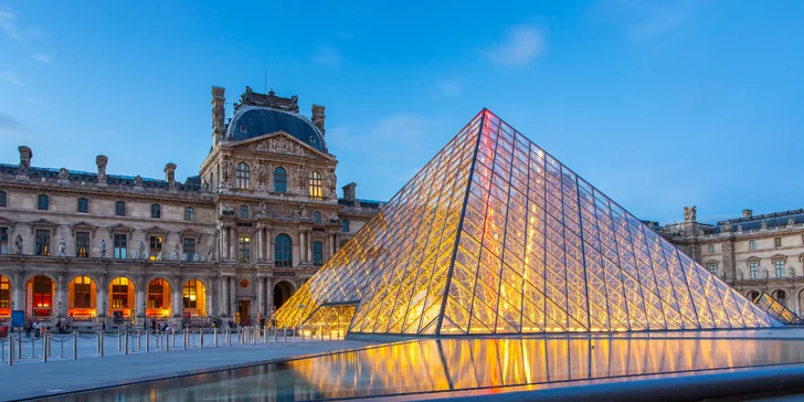 V královském Louvre se slavnou pyramidou můžete navštívit světoznámé muzeum.