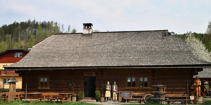Kuchař používá zejména čerstvé a domácí suroviny. 