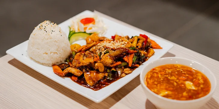 Tradičné vietnamské 2-chodové menu alebo degustačné menu pre dvoch