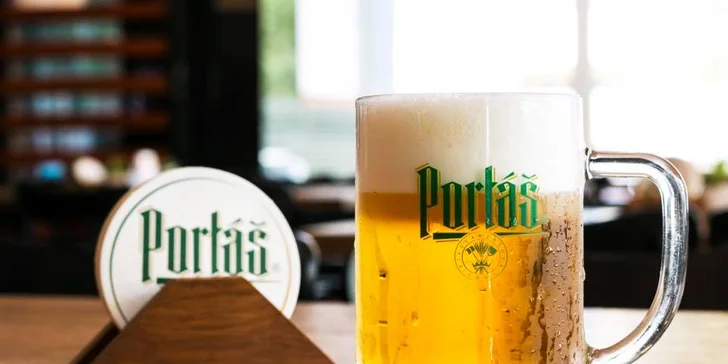 Vybrat si můžete variantu se 2 pivy Portáš, kterými masovou hostinu skvěle korunujete. 