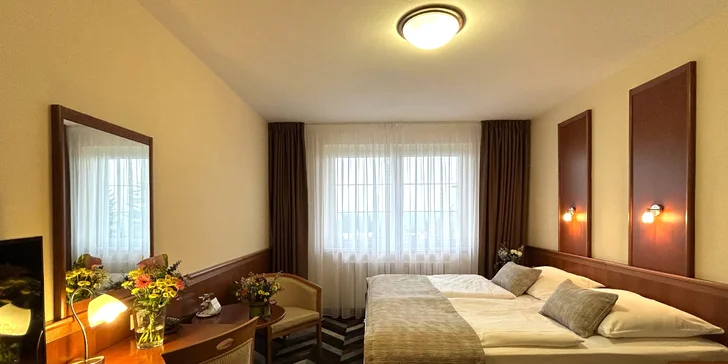 Dle zvolené varianty pro vás připraví pokoj nebo rodinný apartmán.