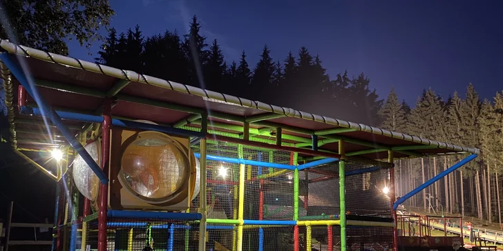 I večer má tenhle park své kouzlo. 