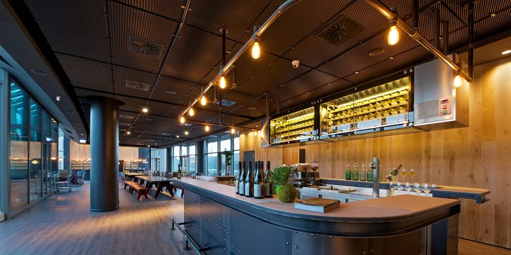Pokud byste si chtěli užít něco speciálního, můžete se za příplatek účastnit winetastingů či objednat speciální winedinner. 
